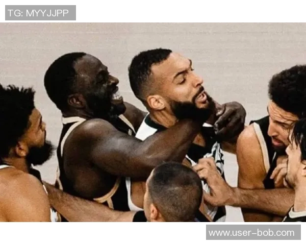 戈贝尔恶意肘击马威被判二级犯规直接驱逐出场引发热议 戈贝尔恶意肘击马威被判二级犯规直接驱逐出场引发热议