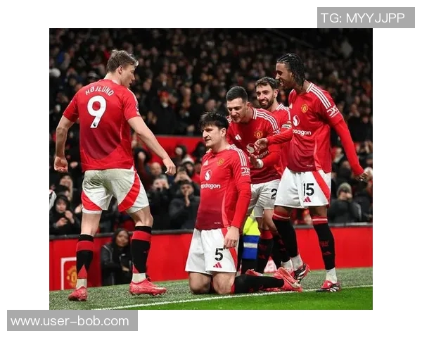 曼联对阵狼队继续采用四后卫阵型B费德里赫特马奎尔缺阵影响战局 曼联对阵狼队继续采用四后卫阵型B费德里赫特马奎尔缺阵影响战局