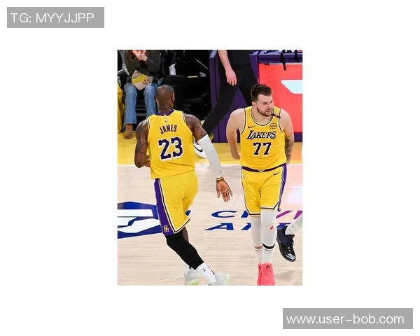 湖人次节遭遇惨败净负18分落后黄蜂9分詹姆斯仅得10分东契奇表现抢眼拿下19分