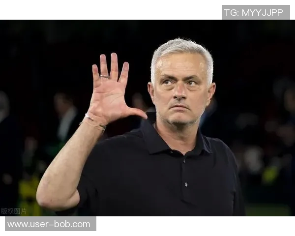 穆里尼奥热爱培养年轻球员赞扬瓦拉内小麦和切赫的潜力与表现